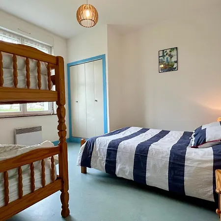 Pommeraie Et Eglantines *