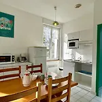 Pommeraie Et Eglantines 康村