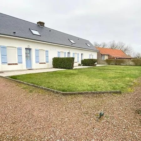 Pommeraie Et Eglantines